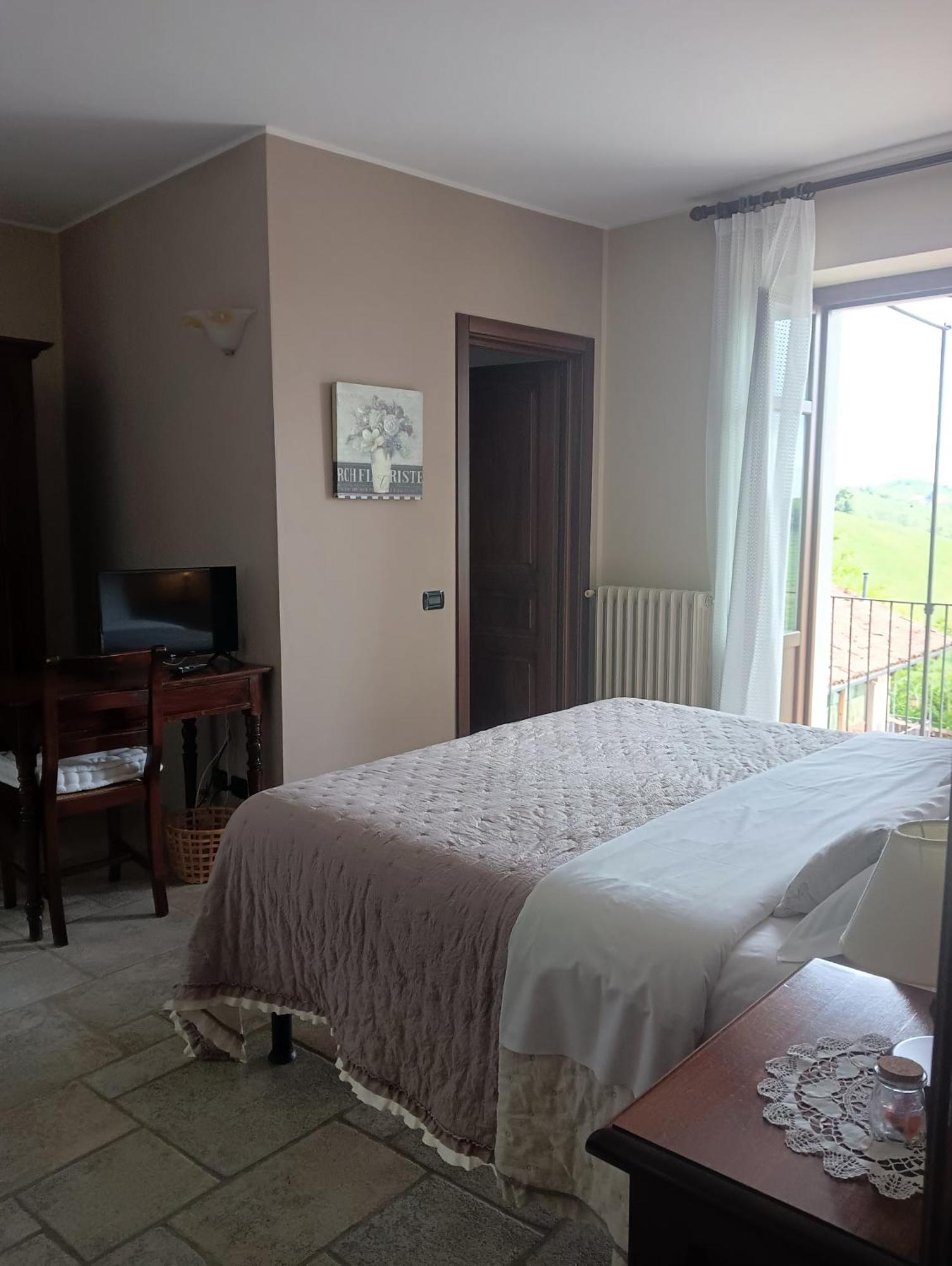 Il Borgo B&B Castellinaldo Exterior photo