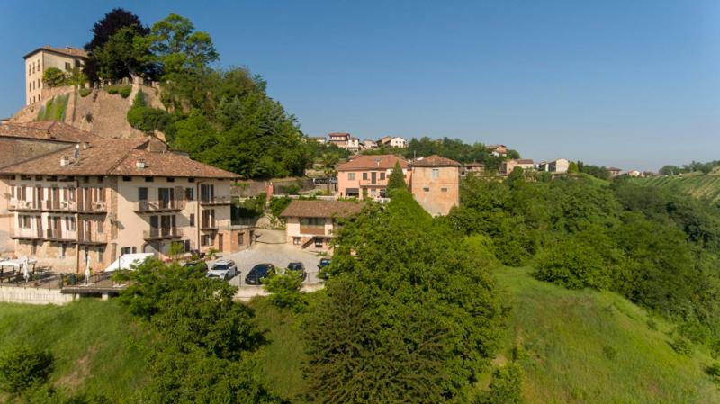 Il Borgo B&B Castellinaldo Exterior photo